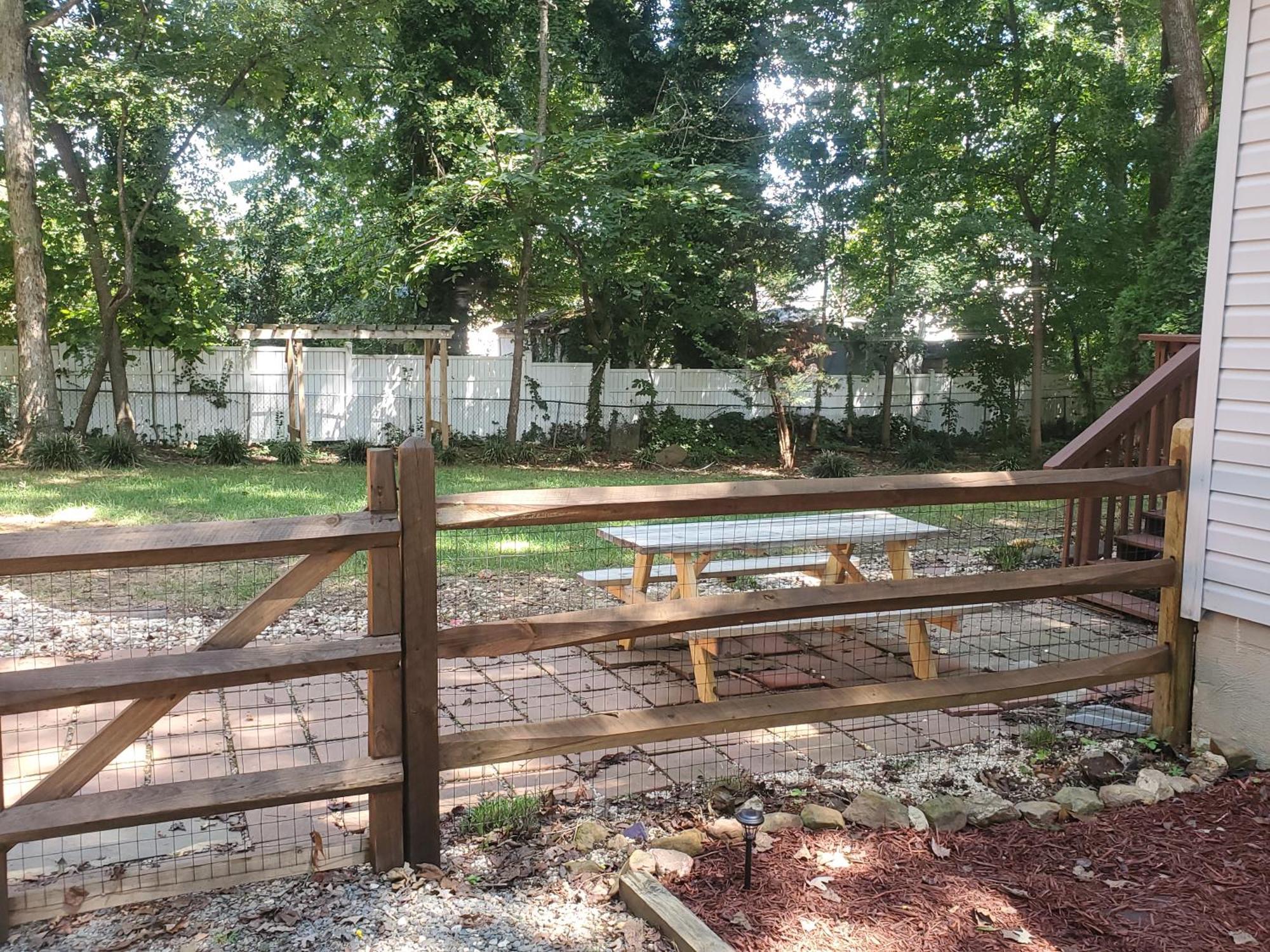 Private Single Level Standalone House Large Lot - 3 Bedrooms 샬럿 외부 사진