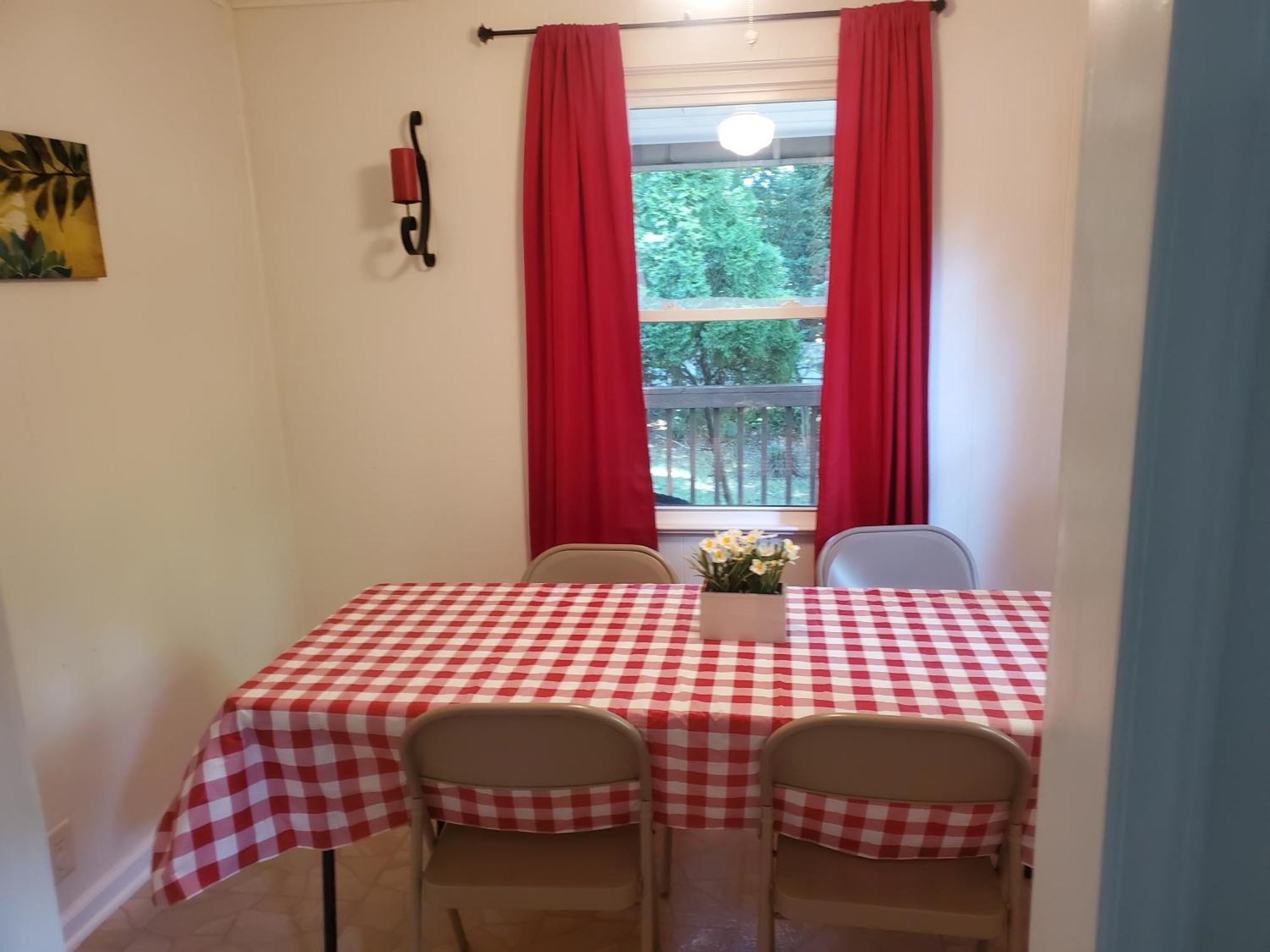Private Single Level Standalone House Large Lot - 3 Bedrooms 샬럿 외부 사진