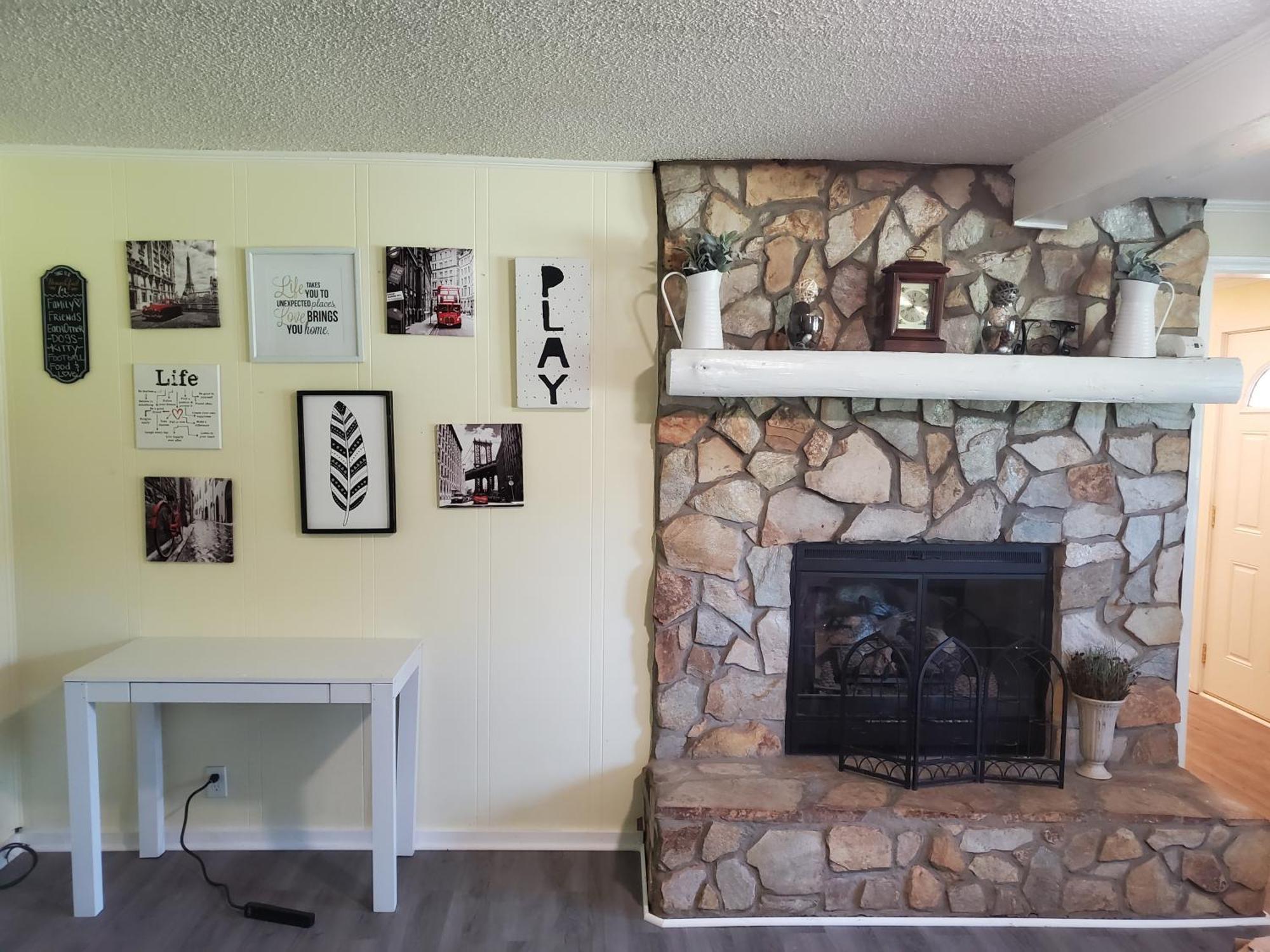 Private Single Level Standalone House Large Lot - 3 Bedrooms 샬럿 외부 사진
