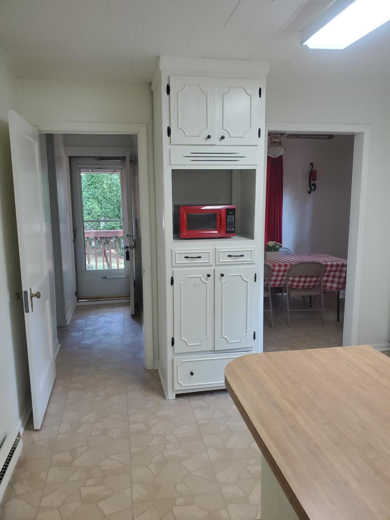Private Single Level Standalone House Large Lot - 3 Bedrooms 샬럿 외부 사진